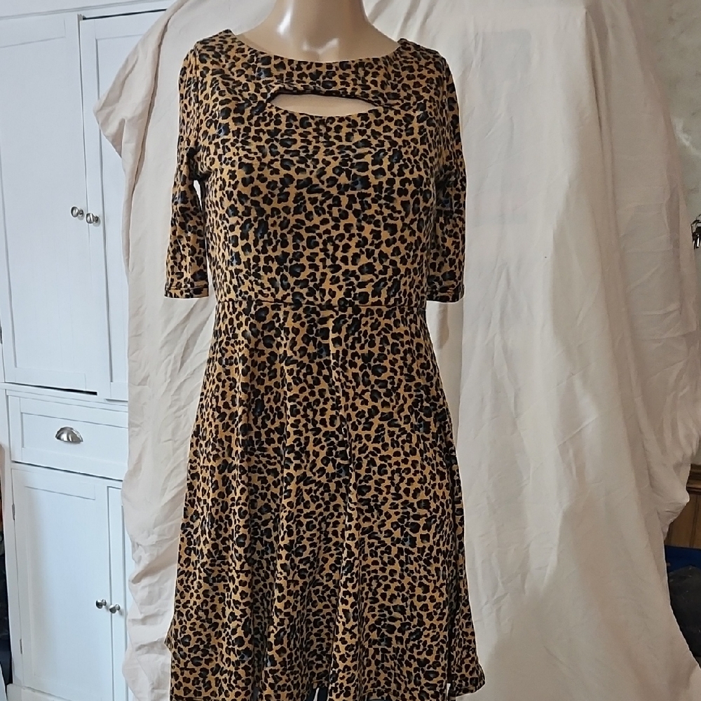 Xhilaration Leopard Print Short Sleeve Dress